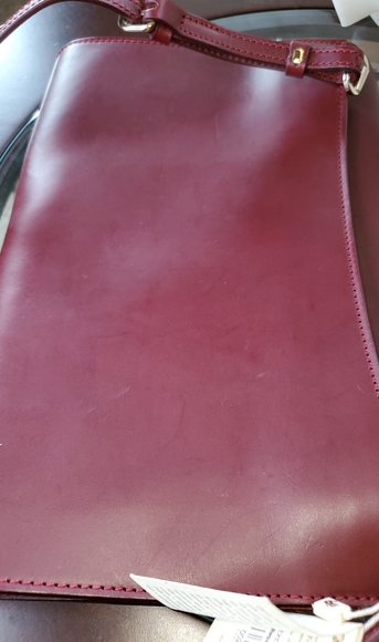 Celine Lefebure

Victoria Leather Crossbody bag - Picture 5 of 13